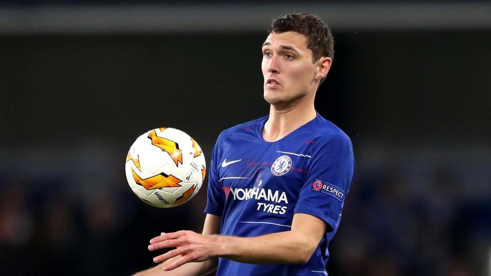 برشلونة يفكر في كريستينسن كبديل لأومتيتي