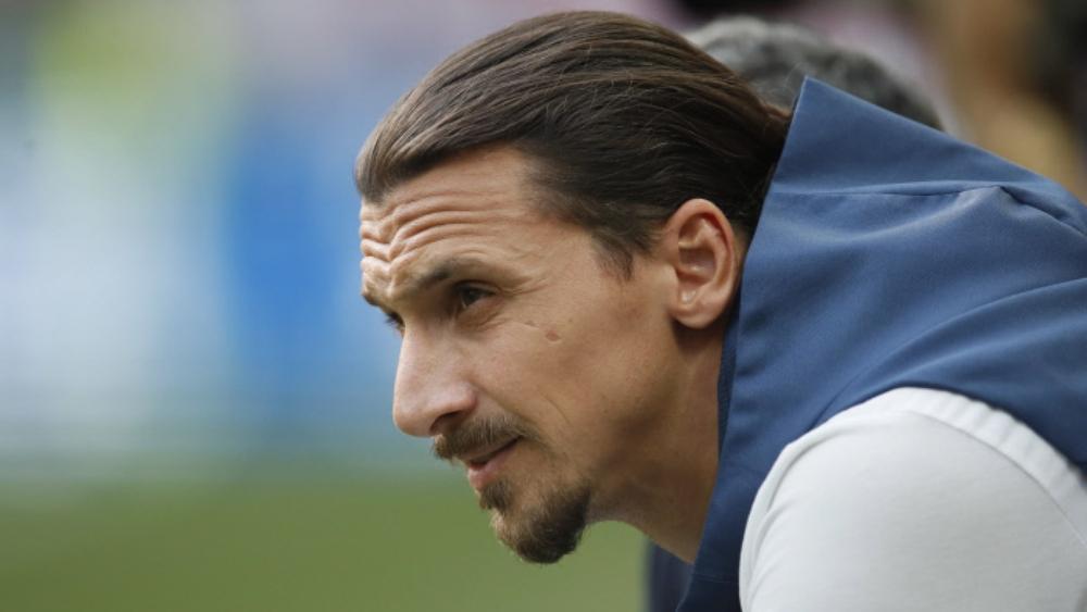 إبراهيموفيتش باق مع أنجلوس غالاكسي لموسم إضافي