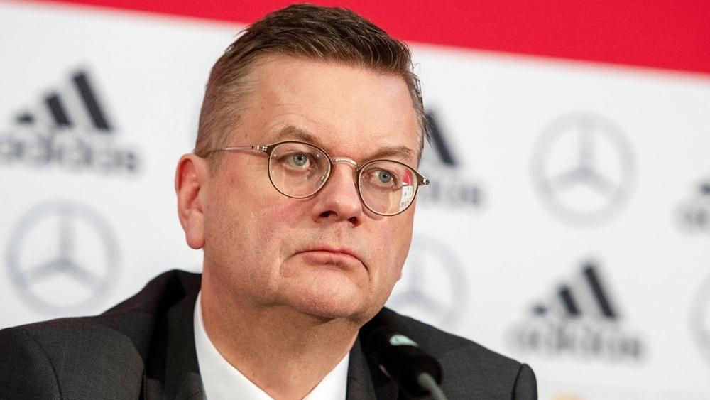 رئيس الاتحاد الألماني يهاجم بدوره إنفانتينو ويطالب بالشفافية