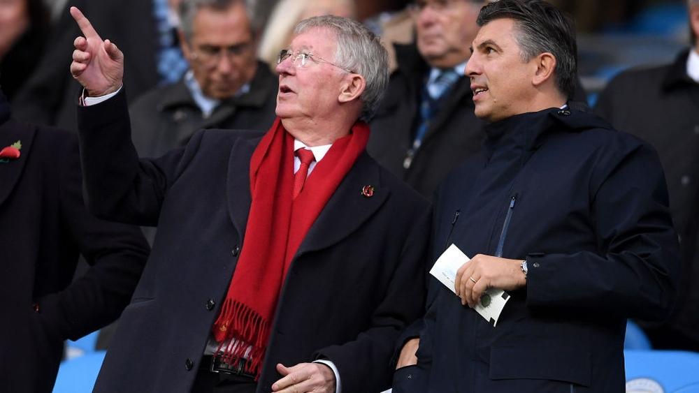 فيرجسون اختار مدرب اليونايتد الدائم