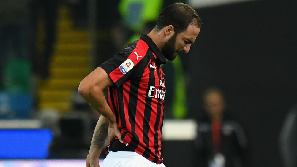 هيغوايين ينضم لقائمة ضحايا الرقم "9" في ميلان