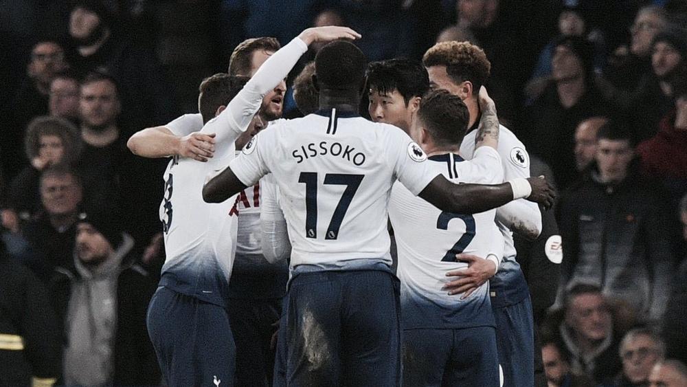 توتنهام يقترب من سيتي باكتساح هجومي لمرمى إيفرتون