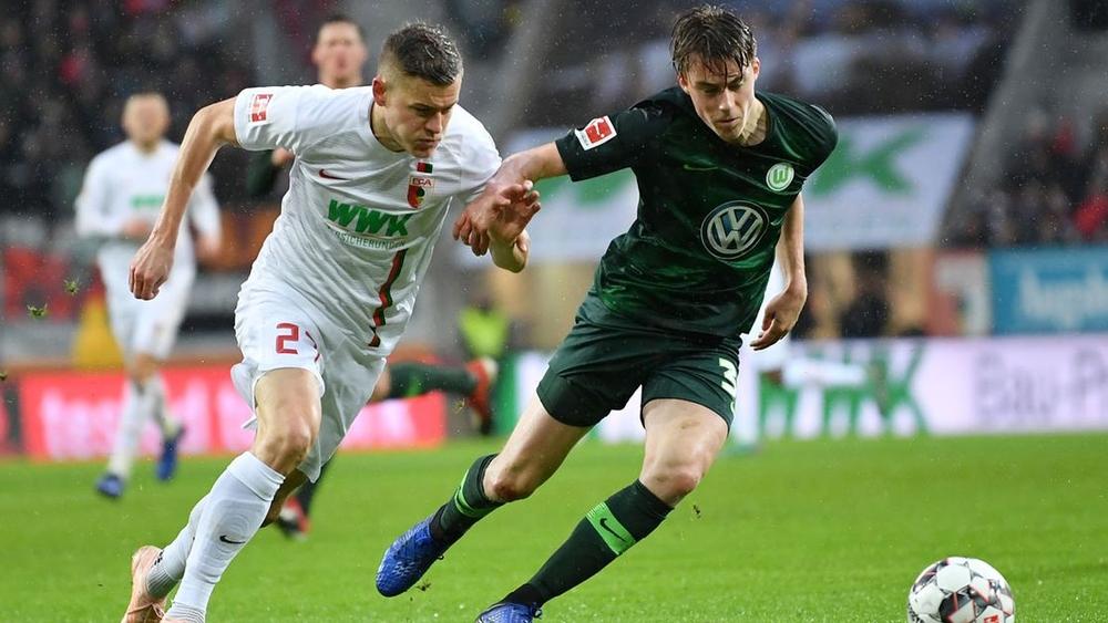 أوغسبورغ ينقذ حمامة "تائهة" ويخسر نقاط المباراة