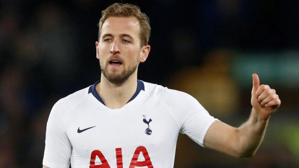 برشلونة يتصدر سباق المنافسة على ضم هاري كين