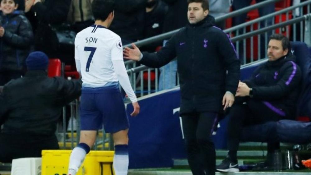 بوتشيتينو حزين لخسارته جهود الكوري سون بسبب كأس آسيا