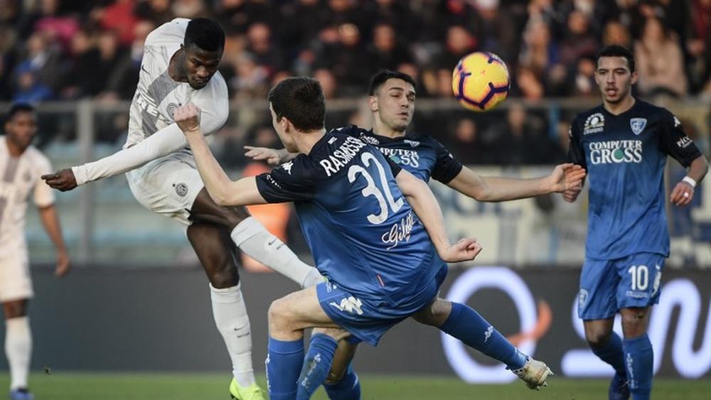 الإنتر يهزم إمبولي ويواصل الضغط على نابولي