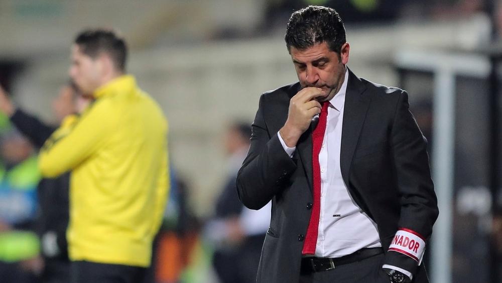 بنفيكا يقيل مدربه روي فيتوريا لسوء النتائج