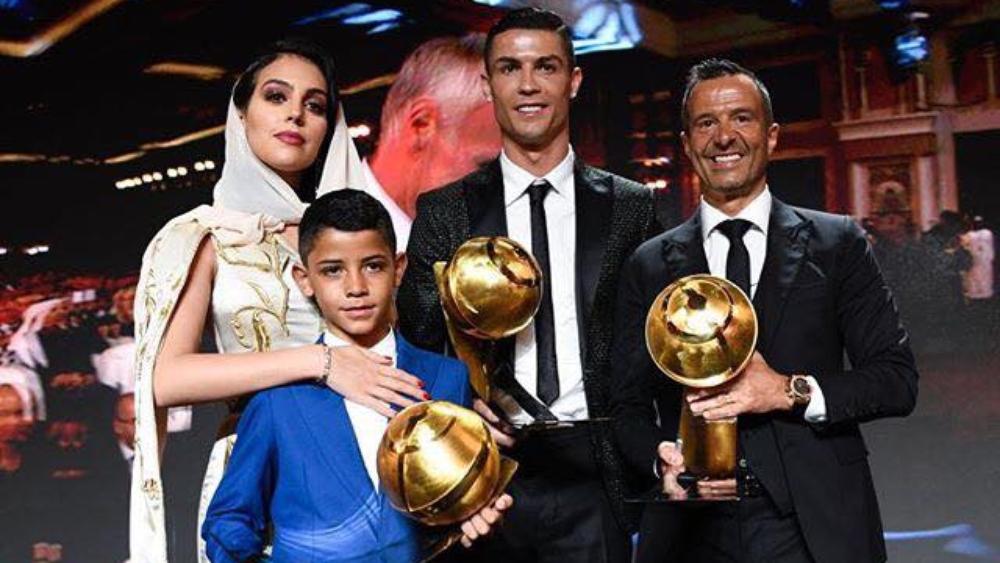 المغاربة يتندَّرون بإبن كريستيانو رونالدو ويُطلقون عليه إسماً جديداً