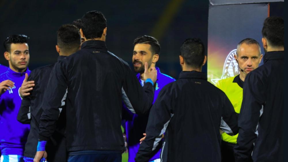 عبد الله السعيد يذبح الأهلي ويحسم مباراة "السوشيال ميديا"