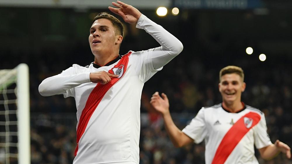 خوان كوينتيرو يعترف بمفاوضات مانشستر سيتي