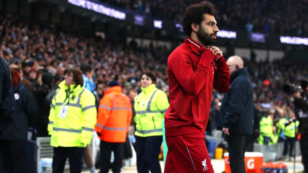 الجماهير تتوج صلاح بجائزة جديدة