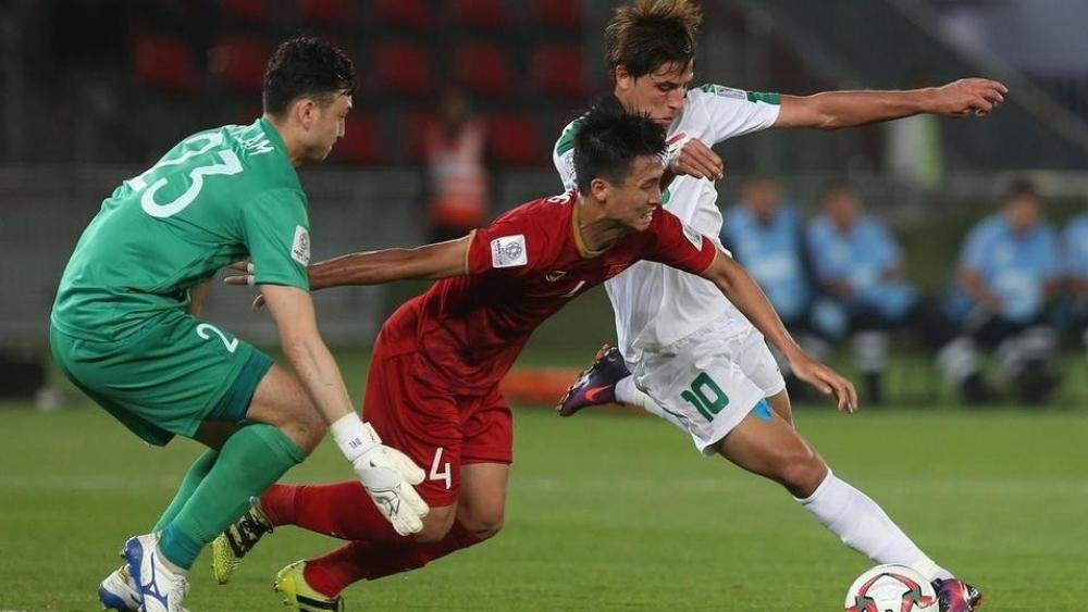 العراق يظفر بأول انتصار مثير في كأس آسيا