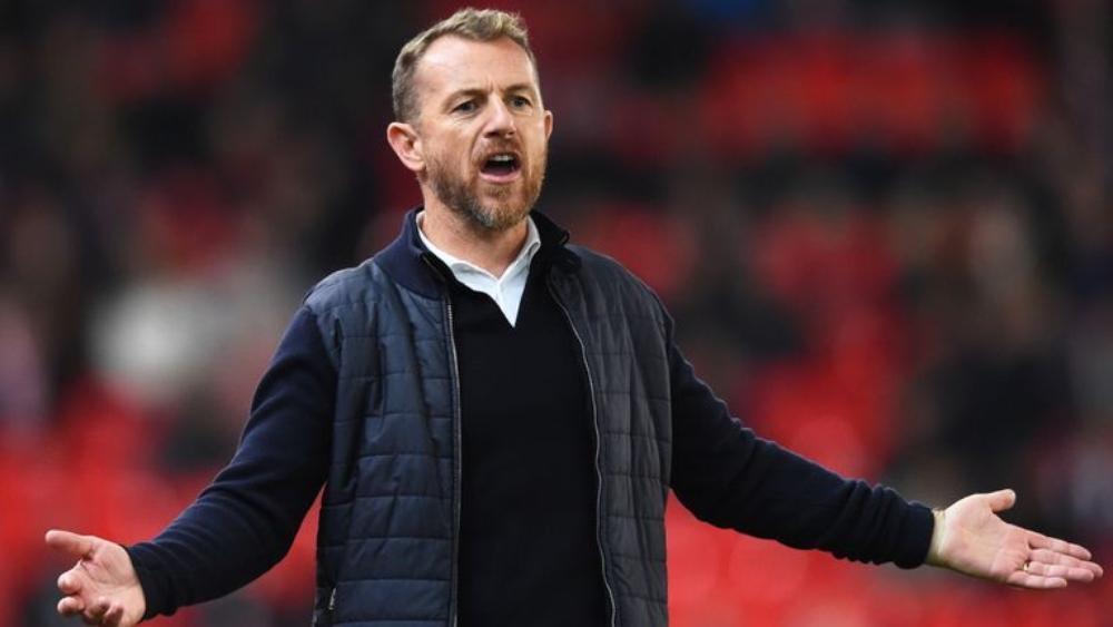 ستوك سيتي يعلن عن إقالة مدربه جاري رويت