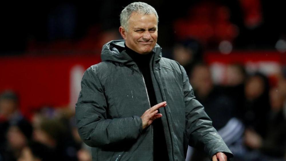 مورينيو يستبعد عودته لتدريب بنفيكا