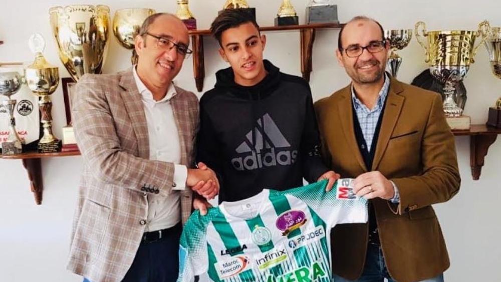 رسميا: الرجاء تحسم صفقة جديدة بضم اللاعب زكرياء الوردي