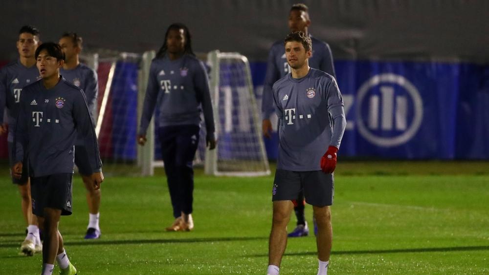 إيقاف مولر وفوبر يحرمهما من ثمن نهائي الأبطال