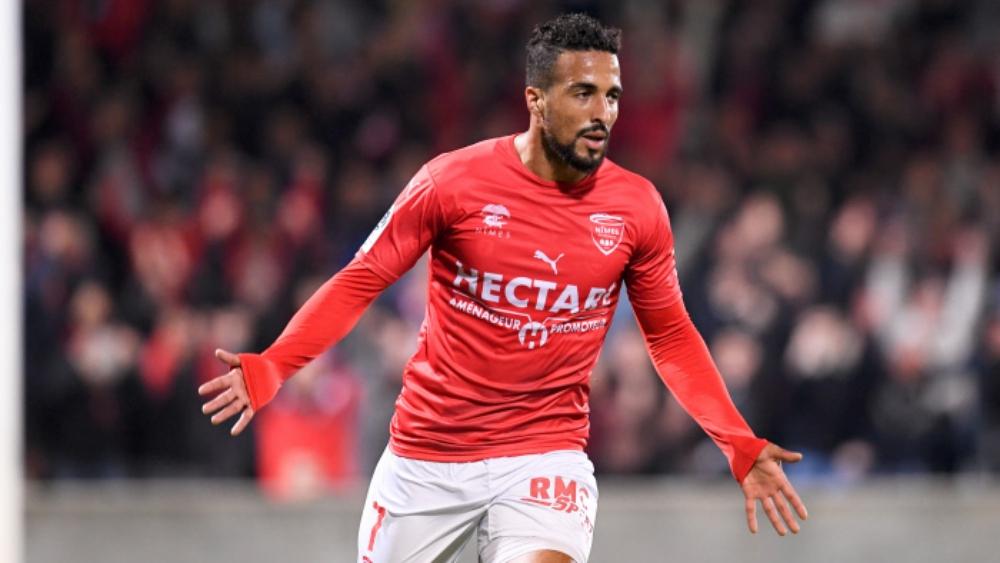 دينامو كييف يقدم عرضا لضم عليوي وفريقه يرْفُضه