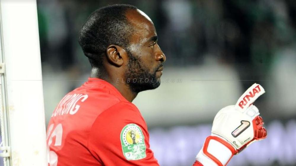 حارس فيتا كلوب يواجه الأهلي بـ"قفازات الزنيتي"