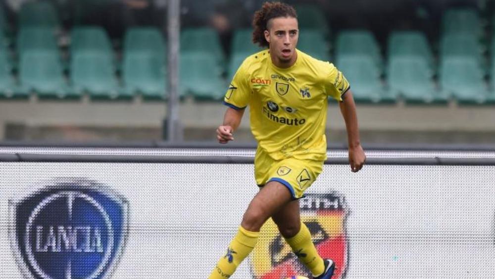 إصابة في نابولي تُعجّل بقدوم سفيان كيين