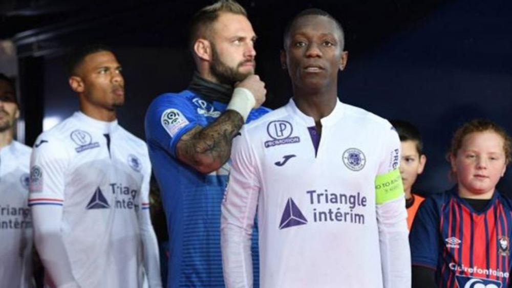 مهاجم تولوز مطلوب في الأهلي السعودي