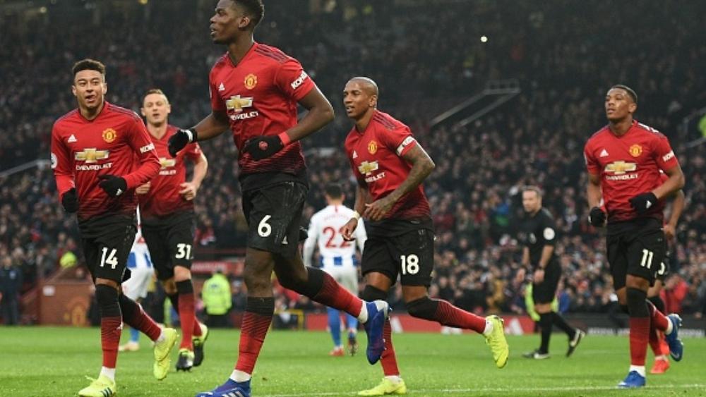 سولسكاير يدخل التاريخ بقيادة اليونايتد للفوز على برايتون