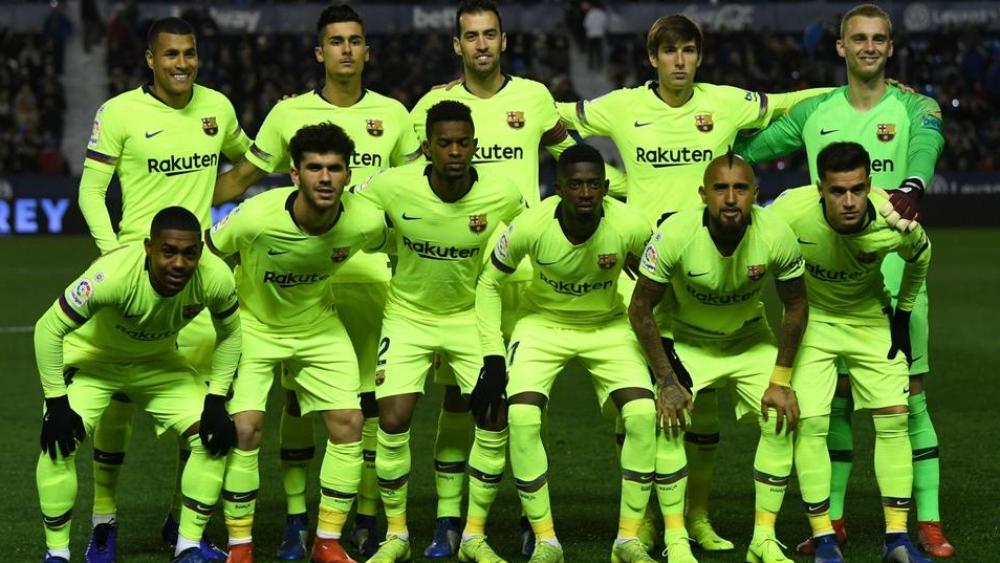 تشكيلة برشلونة الرسمية: بواتينغ رسمي في أول مباراة