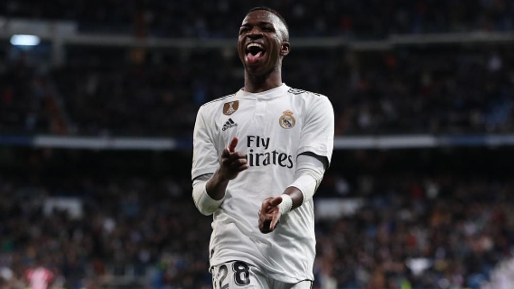 تيتي يعبر عن قلقه بشأن نيمار، ويفتح الباب أمام فينيسيوس