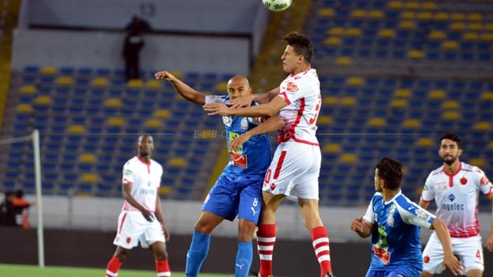 الجامعة تكشف عن حكم مباراة الوداد أمام الكوكب المراكشي