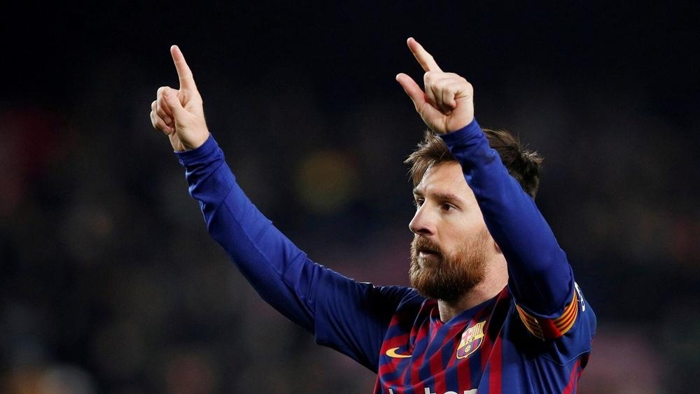 ميسي يقود برشلونة أمام جيرونا... فيدال وكوتينيو أساسيان