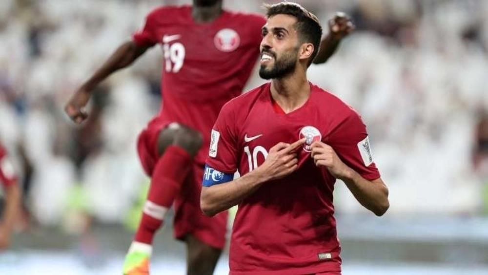 معلق مباراة قطر والإمارات يعتذر عن تجاوزه في حق الإماراتيين!