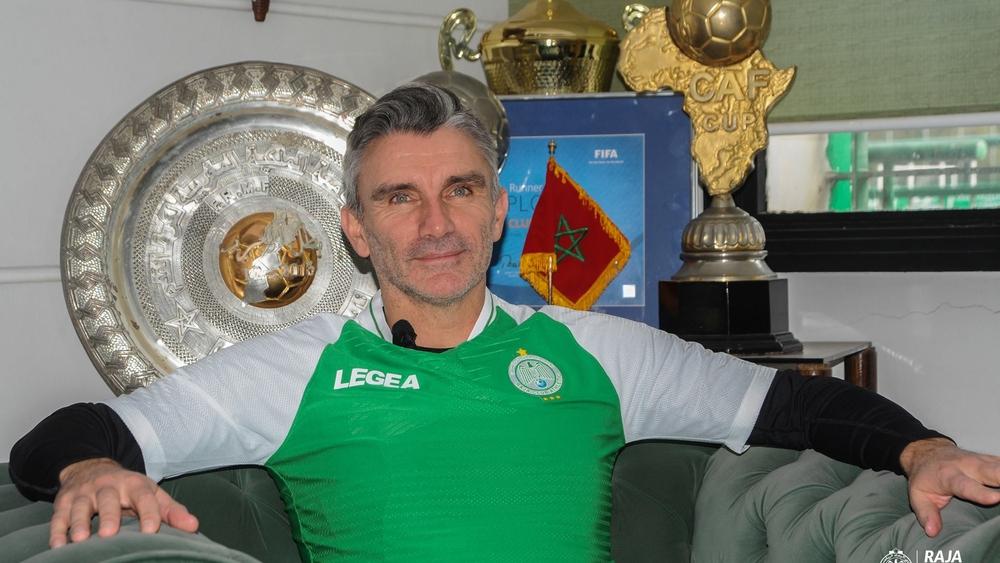 كارْتِرون: "جَماهِير الرّجاء الأفْضَل عَلى المُستوى الأفرِيقي"