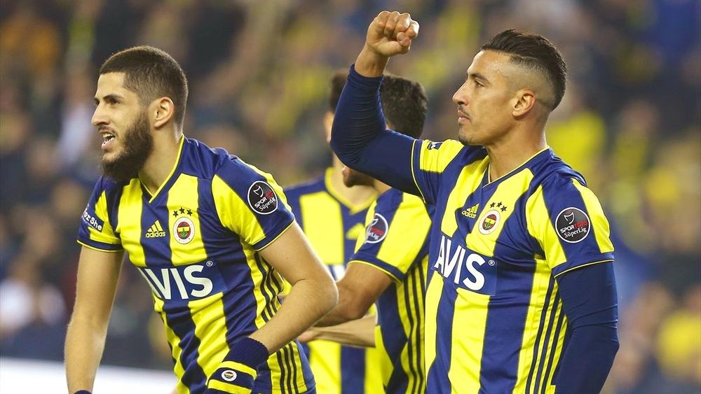 درار يعود إلى زئيره في تركيا .. والمغربي يُذكِّر أنصار فنربخشه بميسي وألفيس