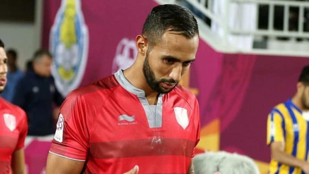 لاريني مُنتقداً بنعطية: "لقد اتخذ قرارا خاطئاً"