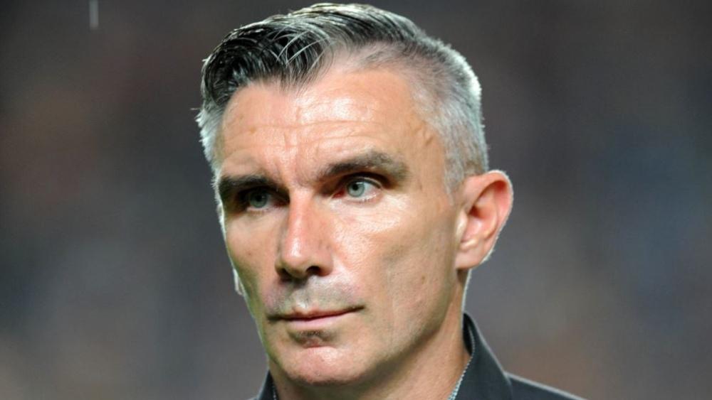 باتريس كارتيرون: "الرجاء حاملة اللقب القاري و غدا سنقدم كل ما لدينا أمام الحسنية"