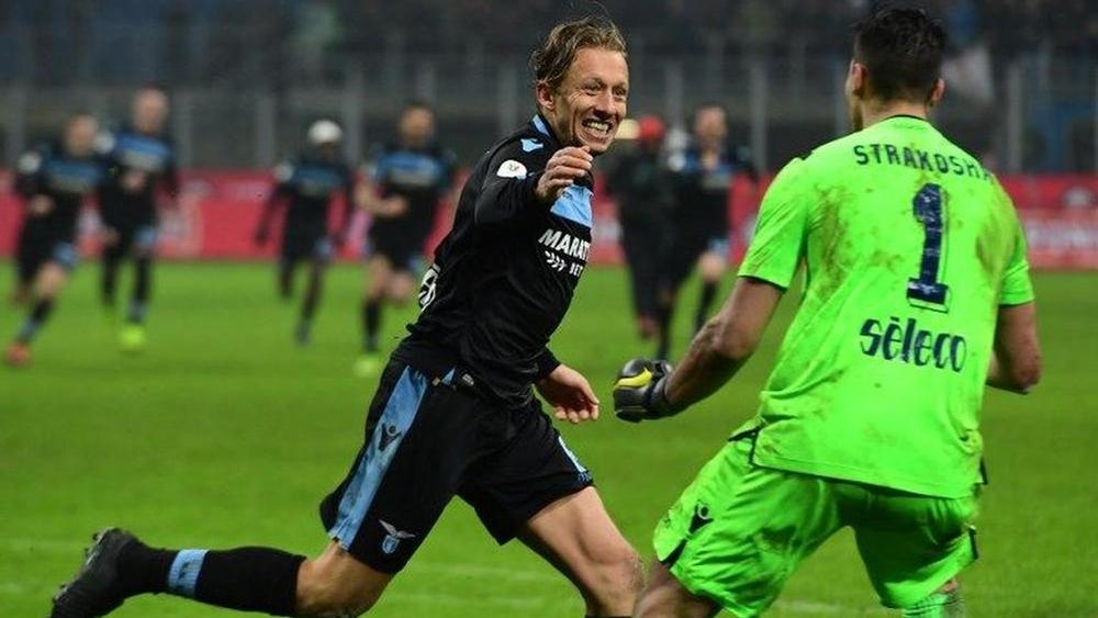 لاتسيو يهزم فروزينوني ويجدد الموعد مع الانتصارات