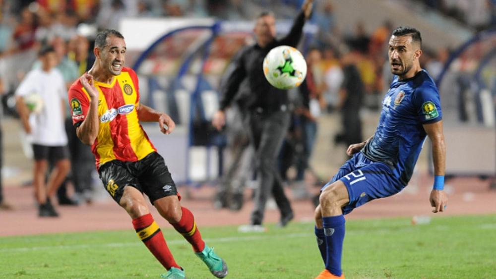 الأهلي المصري يجدد عقد أفضل ظهير في أفريقيا