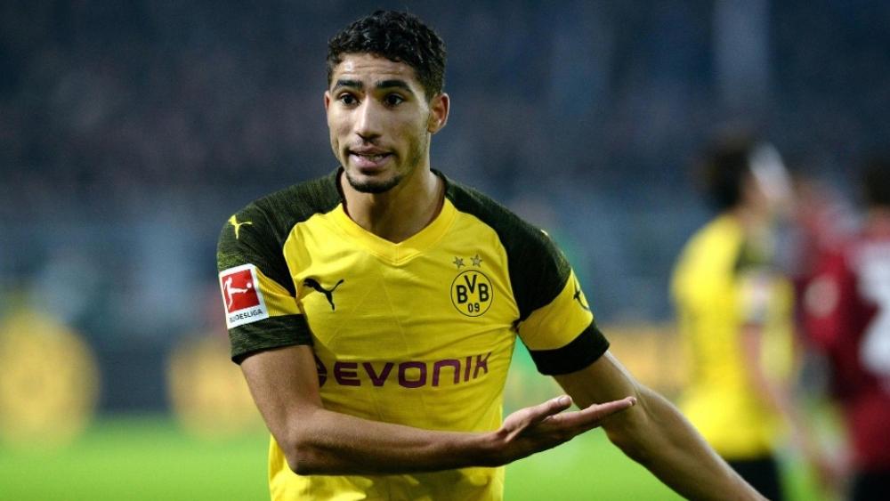 حكيمي يعود لـ"مركزه الأصلي" في ويمبلي