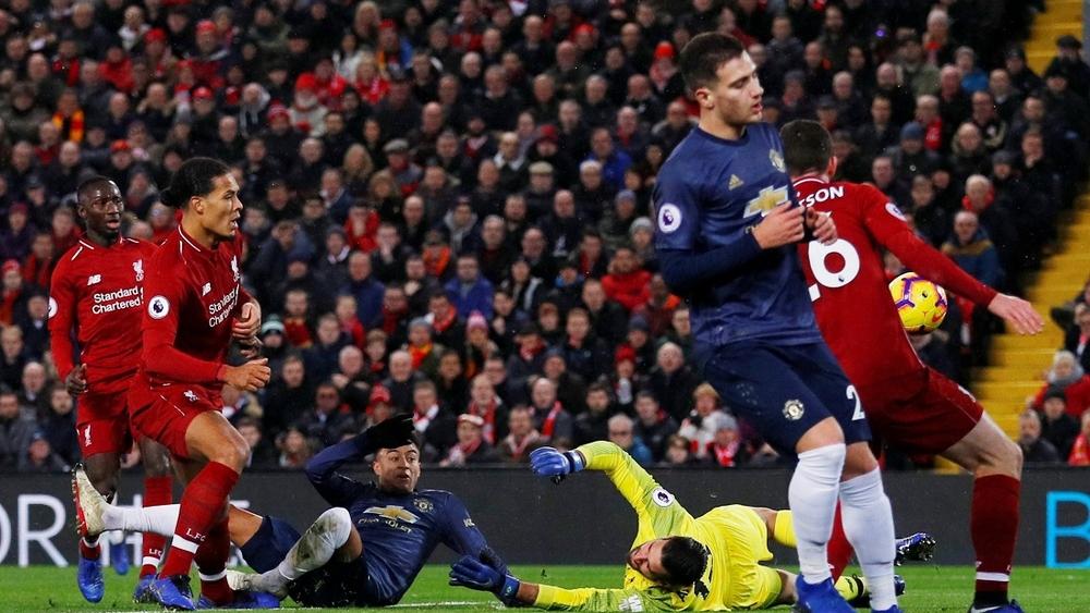 مان يونايتد-ليفربول... الـ"أولد ترافورد" يحتضن قمة الجولة الـ27 من الـ"بريميير ليغ"