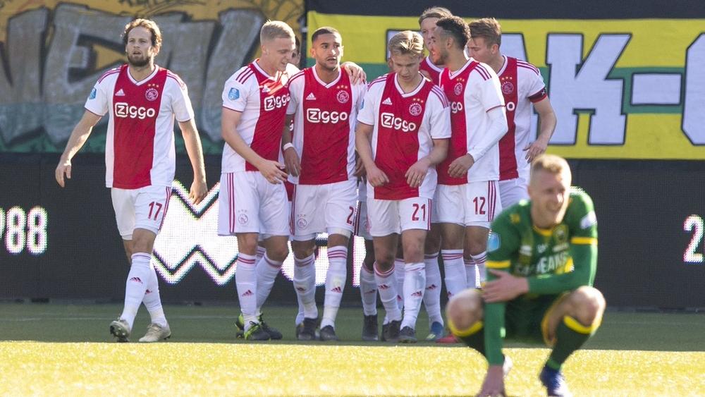 زياش يسجل "ثنائية"... الخياطي يهز شباك أياكس وينهزم بالخمسة