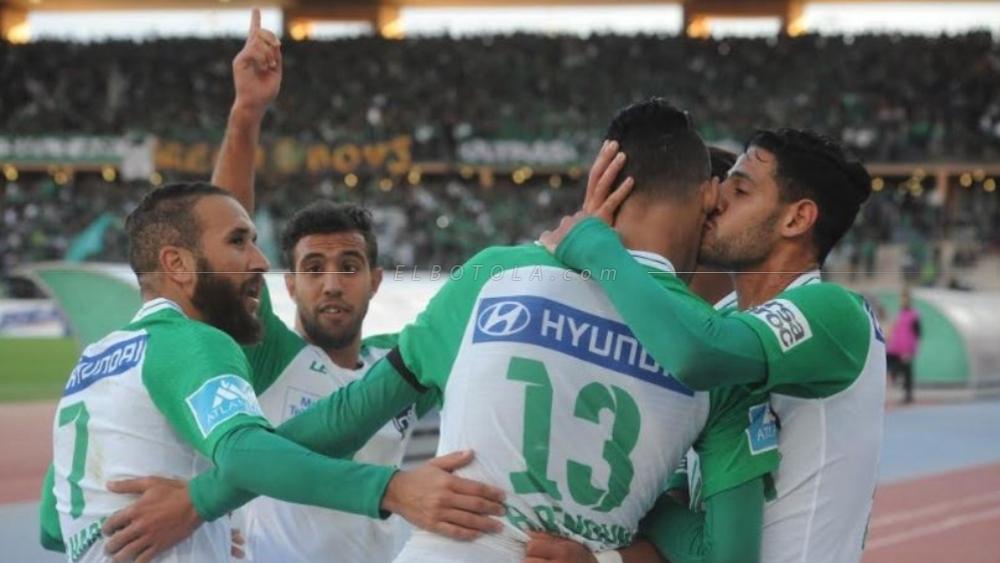 لاعبو الرجاء لـ"الجماهير": "صَبْرُو عْلِينَا و الإِنْطِلاَقة غَاتْكُون منْ العَاصِمَة"