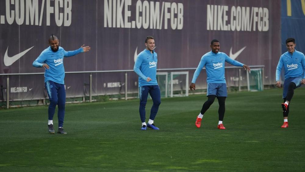 برشلونة يسافر إلى مدريد بكل نجومه، وفالفيردي يستبعد بواتينغ