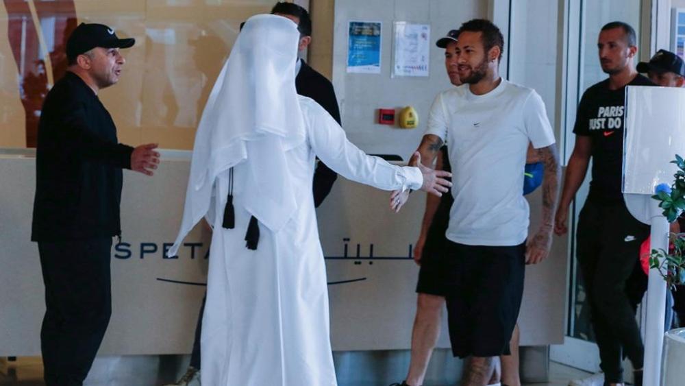 نيمار في الدوحة من أجل استكمال مراحل علاجه في مستشفى سبيتار