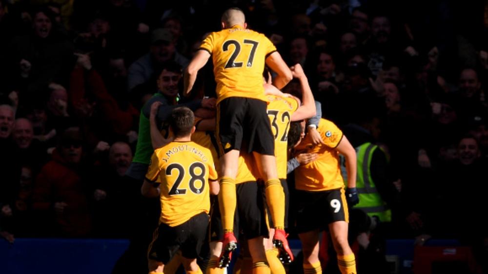 سايس يقلل من ضرر هازارد، وولفرهامبتون يُكبد تشيلسي نقطتين