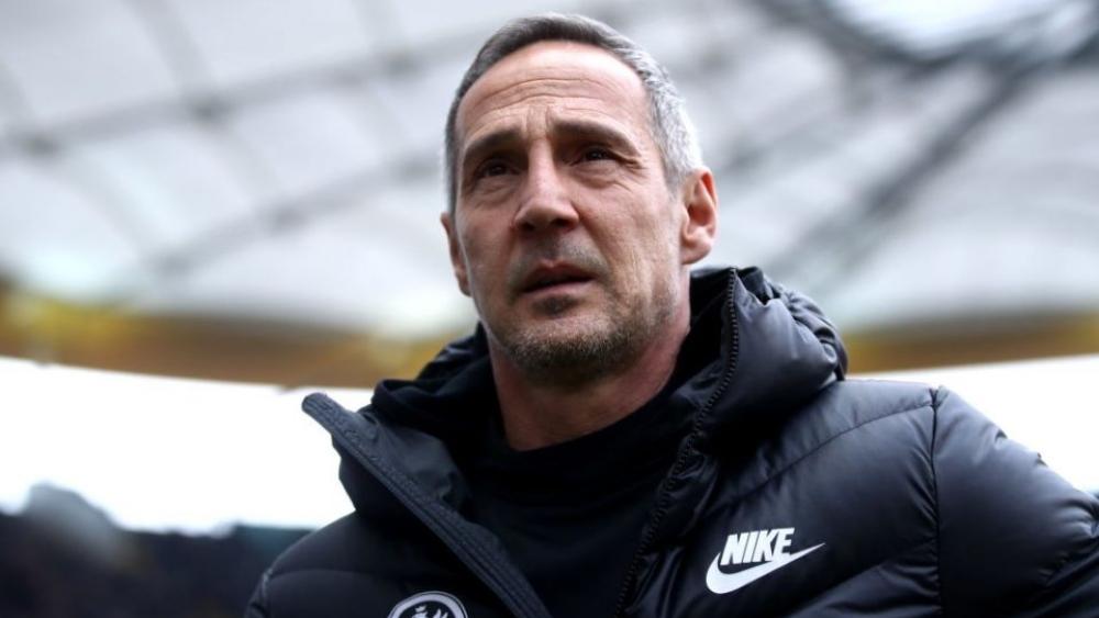 آينتراخت فرانكفورت يستأنف ضد إيقاف مدربه