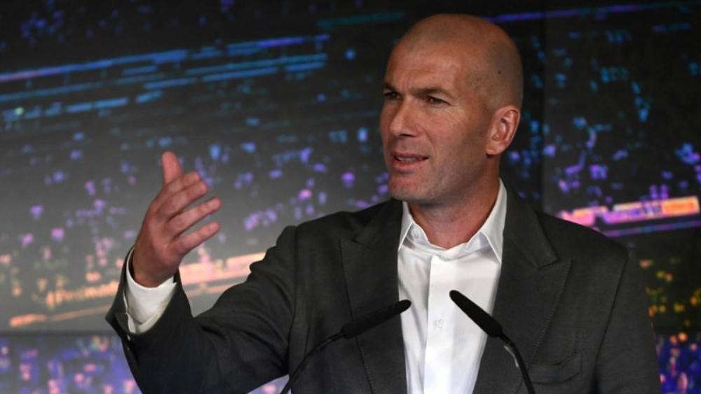 زيدان يقول كل شيء: لماذا ترك مدريد ثم عاد، هل يتمنى عودة كريستيانو، التعاقدات...