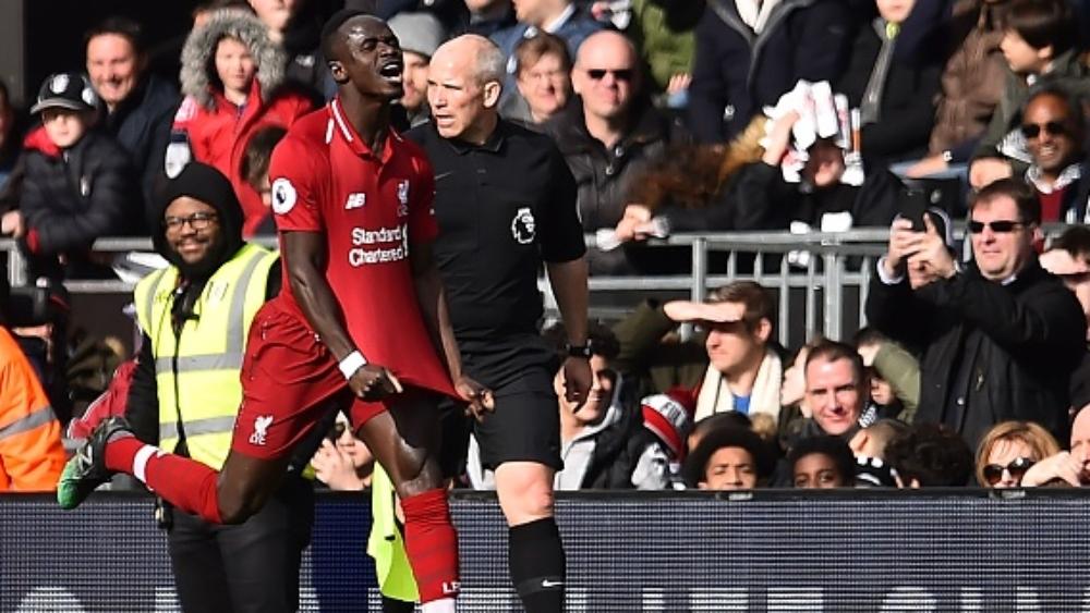 ليفربول يعود إلى صدارة البريميرليج مؤقتا، واستمرار صيام صلاح