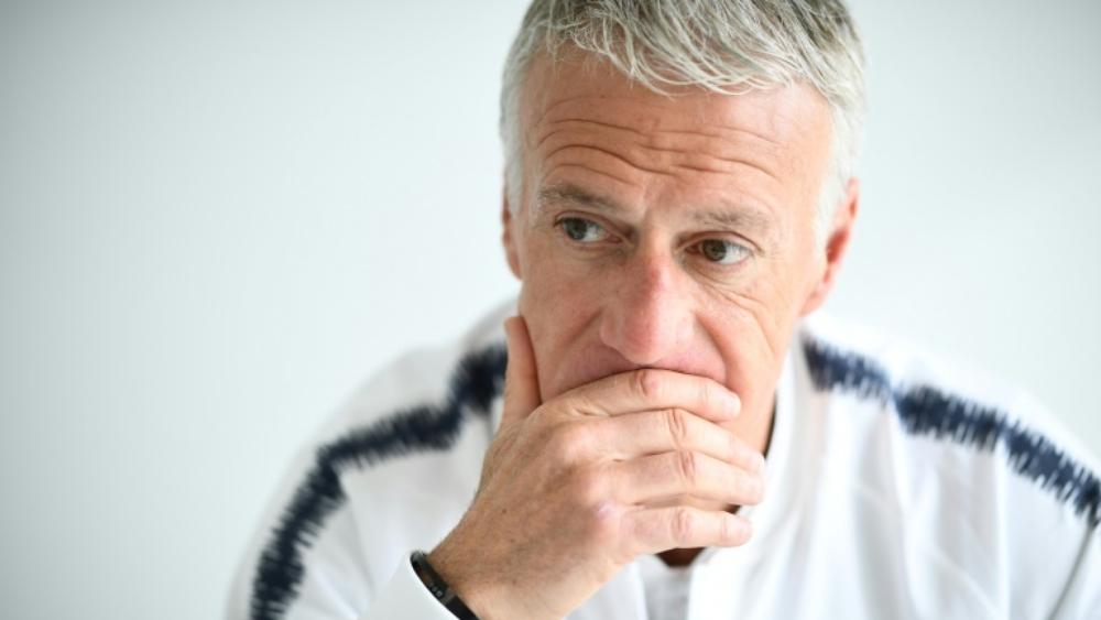 ديشان سيستمر مع فرنسا حتى مونديال 2022