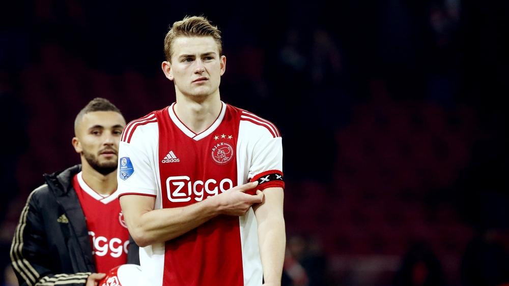 برشلونة قدم عرضه لدي ليخت... الآن على اللاعب اتخاذ قراره