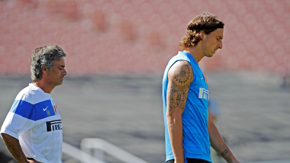 حين قال مورينيو لإبراهيموفيتش: "عليك أن تخجل من نفسك من تلقي جائزة أفضل لاعب"