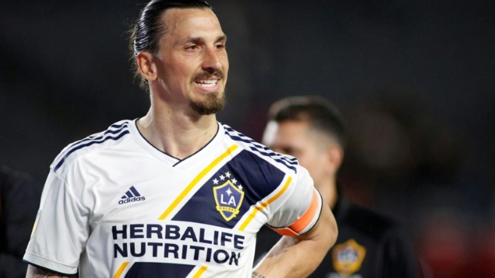 إبرا يعود إلى الملاعب بعد الإصابة